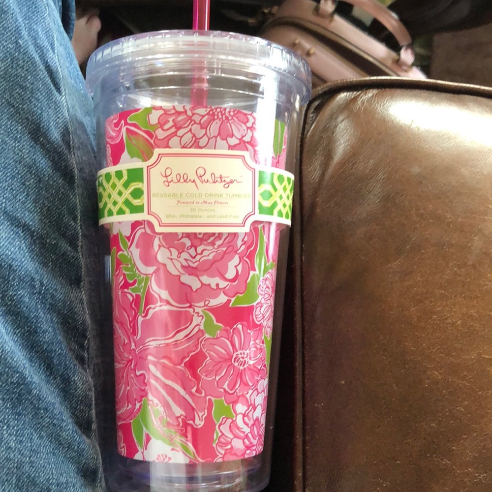 NWT Lilly Pulitzer Tumbler in “May Flowers.”